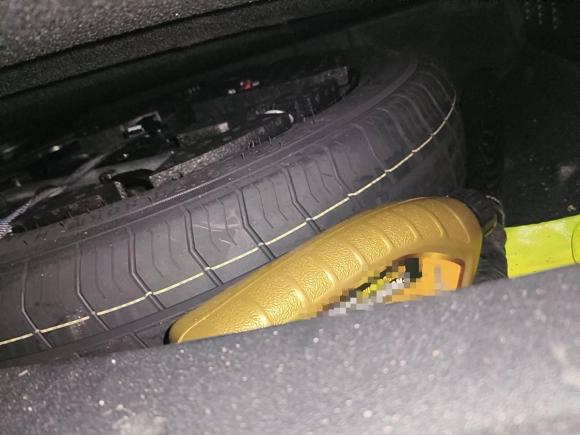 [济南·鲁A] 二手大众途锐2022款 3.0TSI 锐享版 曜黑运动套装