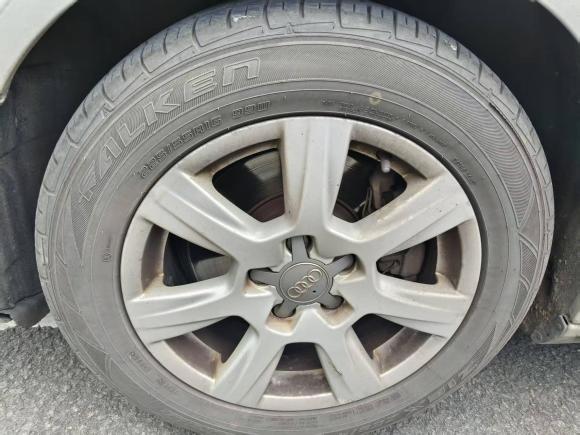 [宁波·浙A] 二手奥迪奥迪A4L2011款 2.0 TFSI 标准型