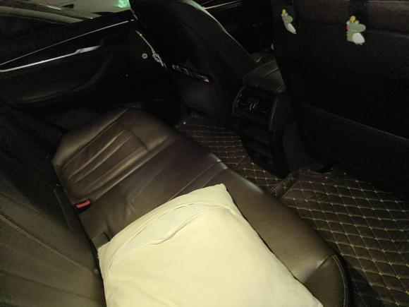 [上海·沪B] 二手宝马宝马X52017款 xDrive28i