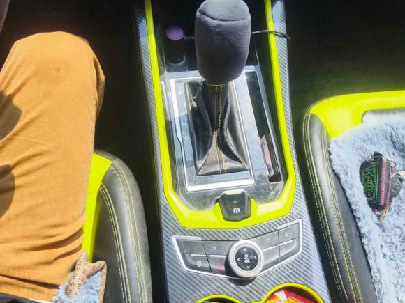 [金华·浙G] 二手SWM斯威汽车SWM斯威G012019款 F版 1.5T 自动银粉版 国VI