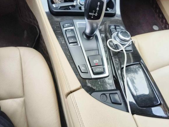 [成都·川G] 二手宝马宝马5系2012款 530Li 领先型