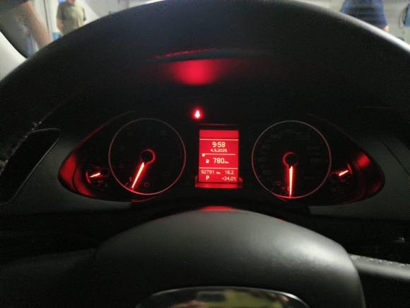 [南京·苏A] 二手奥迪奥迪A4L2009款 2.0 TFSI 舒适型