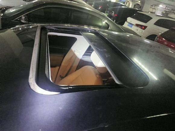 [上海·沪K] 二手奥迪奥迪A6L2010款 2.0 TFSI 手动标准型