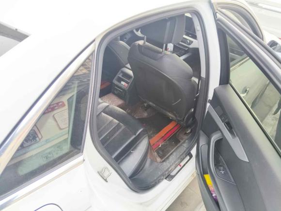 [西安·陕U] 二手奥迪奥迪A4L2020款 35 TFSI 时尚动感型