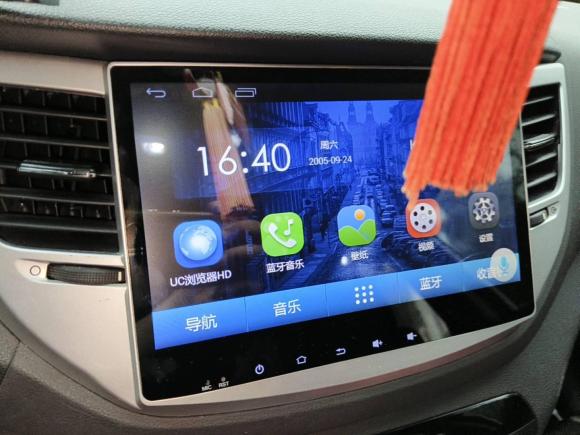 [深圳·粤B] 二手现代途胜2015款 1.6T 双离合两驱领先型