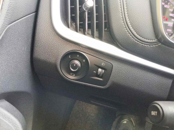 [温州·浙C] 二手荣威荣威RX52018款 20T 两驱自动旗舰版