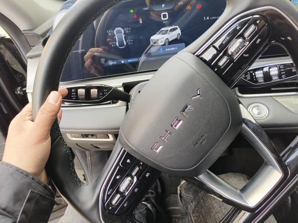 [上海·沪C] 二手奇瑞瑞虎8 PRO2024款 冠军版 290T 两驱闪耀版 7座