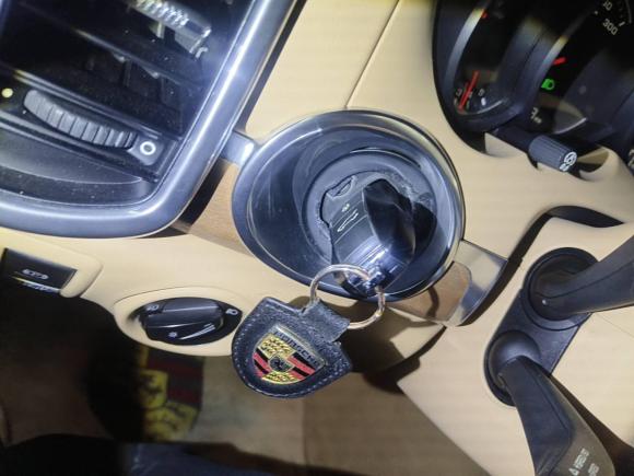 [杭州·浙A] 二手保时捷Cayenne2011款 Cayenne Turbo 4.8T