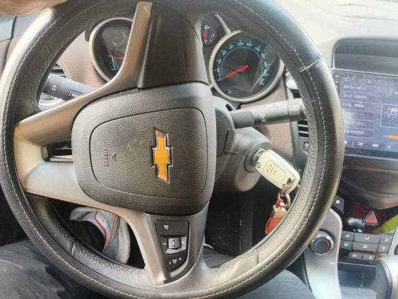 [无锡·苏B] 二手雪佛兰科鲁兹2013款 掀背 1.6L 自动豪华型