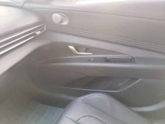 [苏州·苏U] 二手现代伊兰特2022款 1.5L CVT LUX尊贵版