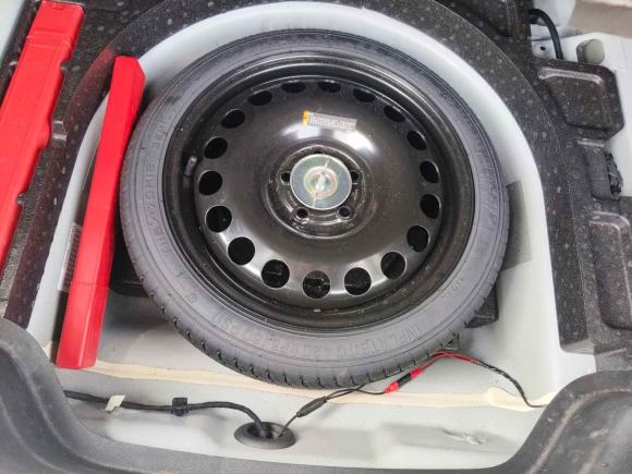 [成都·川A] 二手别克威朗2018款 三厢 15S 自动进取型