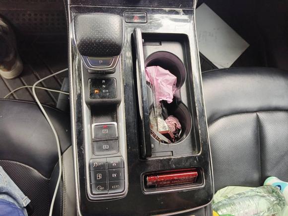 [上海·沪A] 二手荣威荣威i6 MAX新能源2020款 1.5T PHEV爽酷天幕版