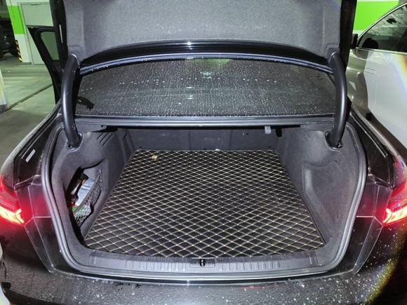 [南京·苏E] 二手奥迪奥迪A6L2021款 45 TFSI quattro 臻选动感型