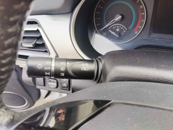 [成都·川A] 二手哈弗哈弗H22017款 蓝标 1.5T 自动两驱豪华型