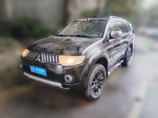 三菱帕杰罗·劲畅2011款 3.0L 运动导航版