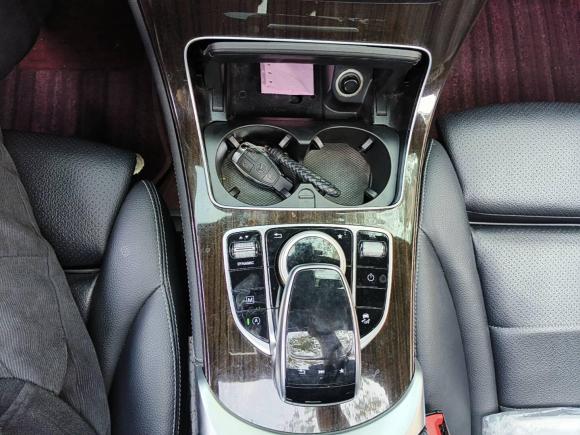 [南京·苏A] 二手奔驰奔驰GLC2019款 GLC 260 4MATIC 豪华型