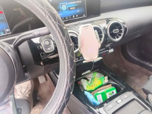 [济南·鲁A] 二手奔驰奔驰A级2019款 A 180 L 运动轿车