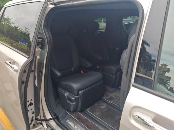 [广州·粤A] 二手丰田赛那SIENNA2024款 2.5L混动 四驱尊贵版