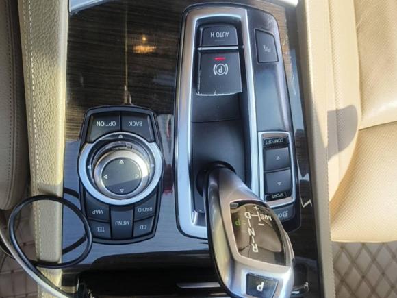 [深圳·粤B] 二手宝马宝马7系2009款 730Li豪华型