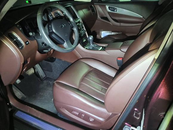 [上海·沪A] 二手英菲尼迪英菲尼迪QX502013款 2.5L 两驱优雅版