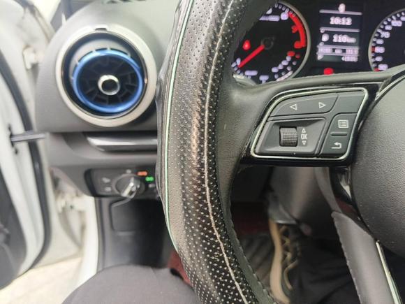 [金华·浙G] 二手奥迪奥迪A32017款 Limousine 35 TFSI 时尚型