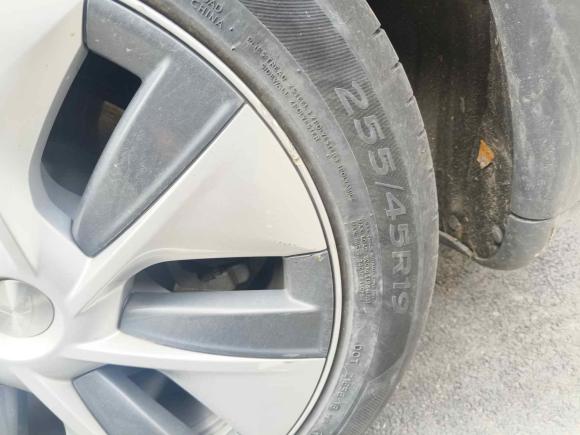 [上海·沪A] 二手特斯拉Model Y2022款 改款 后轮驱动版