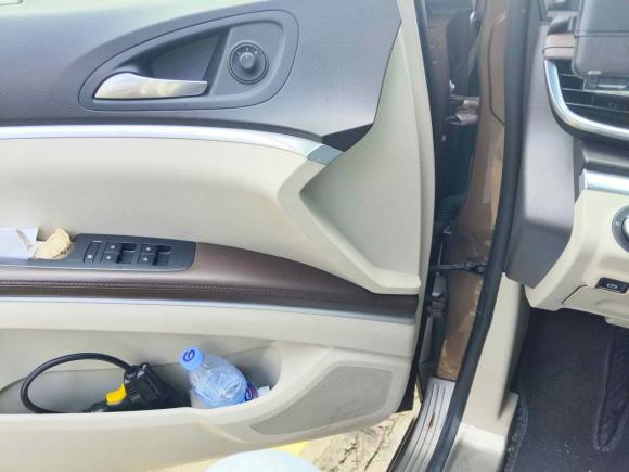 [深圳·粤B] 二手别克别克GL82021款 陆上公务舱 652T 豪华型