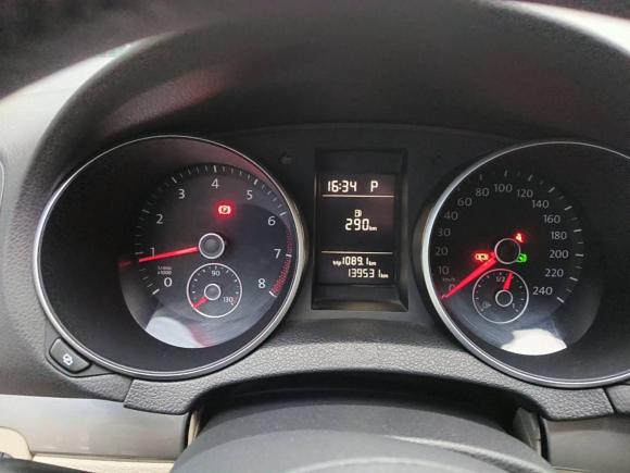 [济南·鲁A] 二手大众高尔夫2011款 1.6 自动时尚型