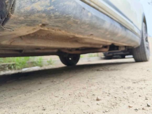 [青岛·鲁B] 二手一汽森雅R72017款 1.6L 自动尊贵型