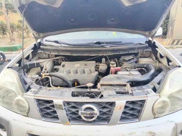 [上海·湘C] 二手日产奇骏2010款 2.0L CVT舒适版 4WD