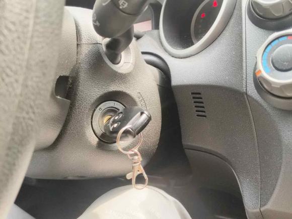 [广州·粤S] 二手本田飞度2011款 1.3L 自动舒适版