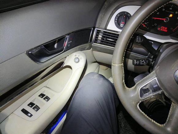 [上海·沪J] 二手奥迪奥迪A6L2010款 2.8 FSI 舒适型