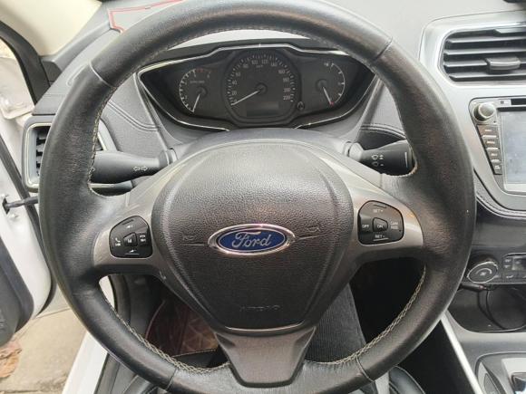 [成都·川A] 二手福特福睿斯2015款 1.5L 自动时尚型