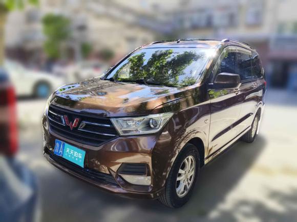 五菱汽車五菱宏光2018款 1.5L S標(biāo)準(zhǔn)型L2B「濟(jì)南二手車」「天天拍車」
