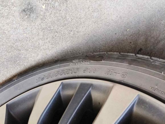 [深圳·粤B] 二手丰田卡罗拉双擎E+2019款 1.8L E-CVT领先版