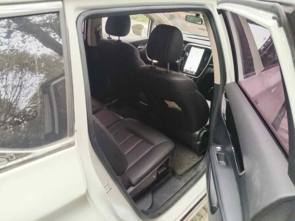 [上海·沪A] 二手比亚迪宋MAX2017款 1.5T 自动智联精英型 7座