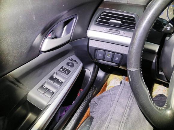 [上海·苏F] 二手本田歌诗图2012款 2.4L 豪华版