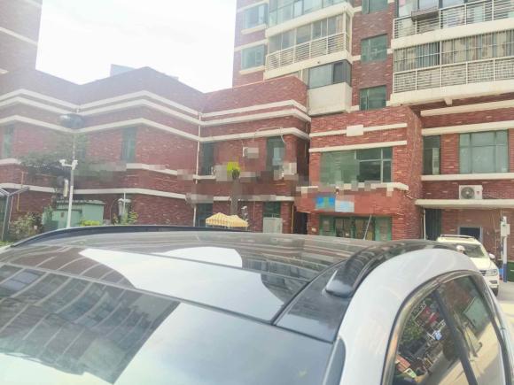 [青岛·鲁U] 二手现代胜达2013款 2.0T 自动四驱尊贵型