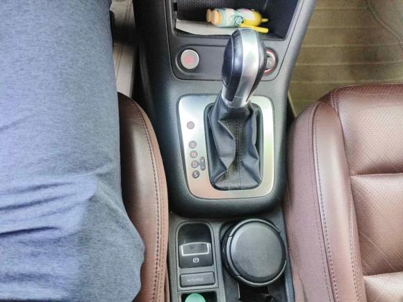 [上海·沪A] 二手大众途观2015款 1.8TSI 自动两驱豪华型