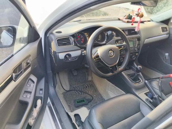 [济南·鲁A] 二手大众速腾2015款 1.6L 手动舒适型