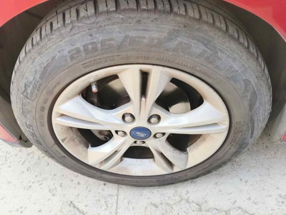 [济南·鲁A] 二手福特福克斯2012款 两厢 1.6L 自动风尚型