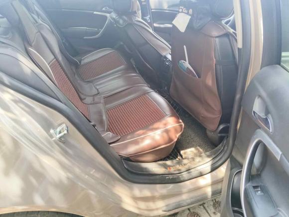 [武汉·鄂A] 二手别克君威2015款 1.6T 领先技术型