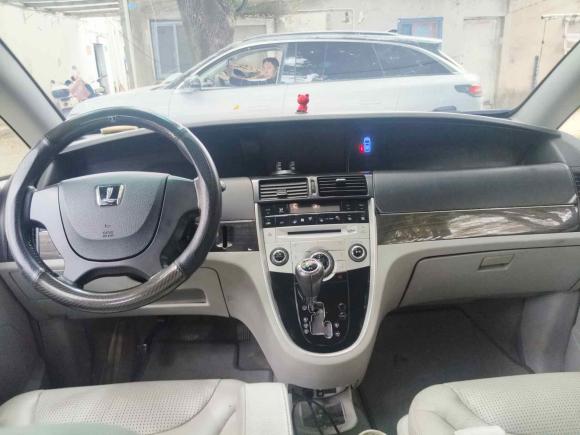 [上海·沪C] 二手纳智捷大7 MPV2013款 2.0T 精英型