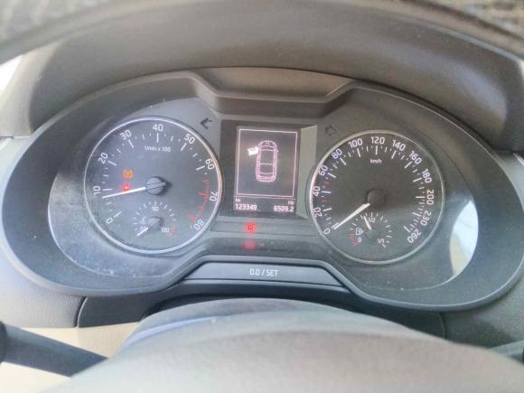 [上海·皖B] 二手斯柯达明锐2015款 1.6L 手动逸俊版