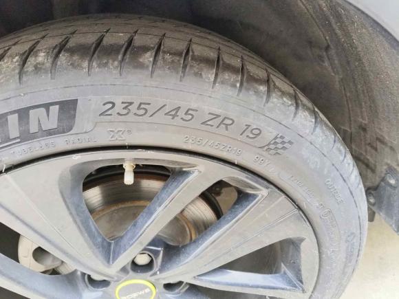 [上海·浙C] 二手荣威荣威RX52020款 PLUS 300TGI 自动Ali国潮豪华版