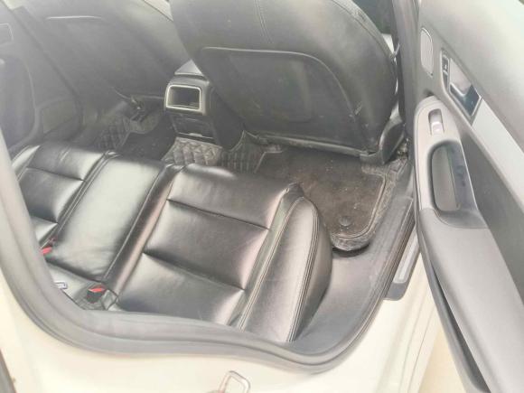 [上海·苏J] 二手奥迪奥迪A4L2013款 35 TFSI 自动标准型