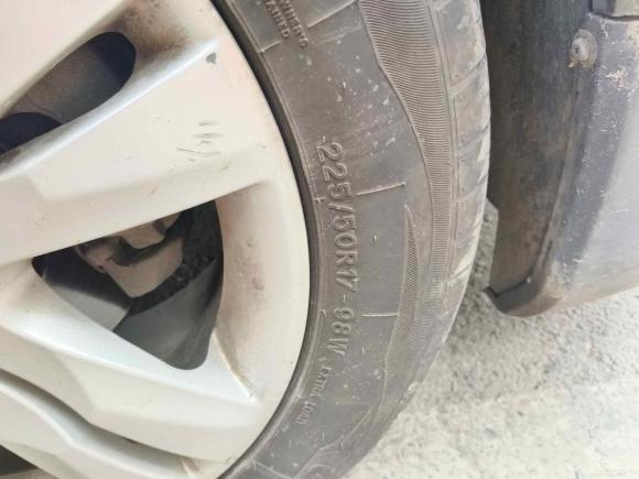 [成都·川G] 二手标致标致30082013款 2.0L 自动潮流版