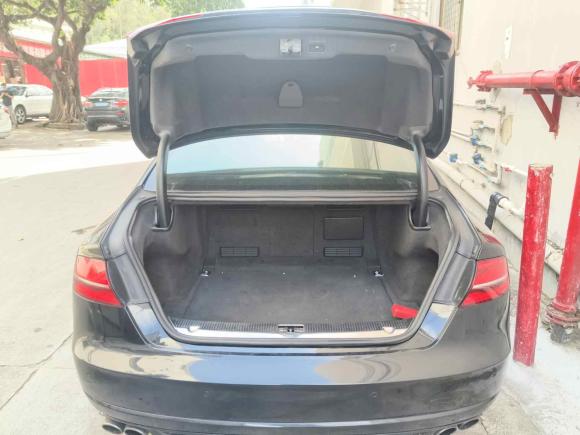 [深圳·粤P] 二手奥迪奥迪A82011款 A8L 3.0 TFSI quattro豪华型(213kW)