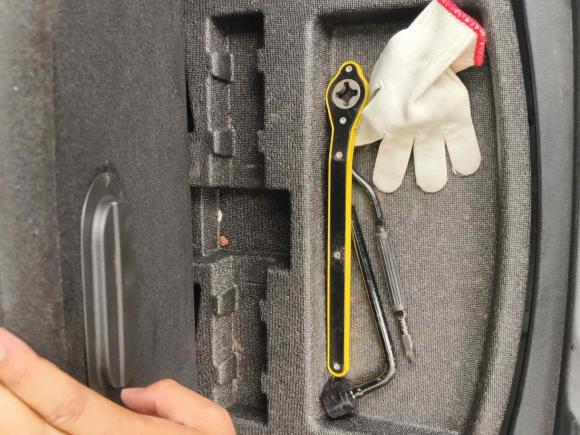 [湖州·苏E] 二手长安长安CS552017款 1.5T 手动炫动型