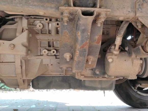 [佛山·粤B] 二手长安跨越跨越王X52021款 1.8L汽油标准版双排双后轮厢式3035mm货箱LJ4A18Q6